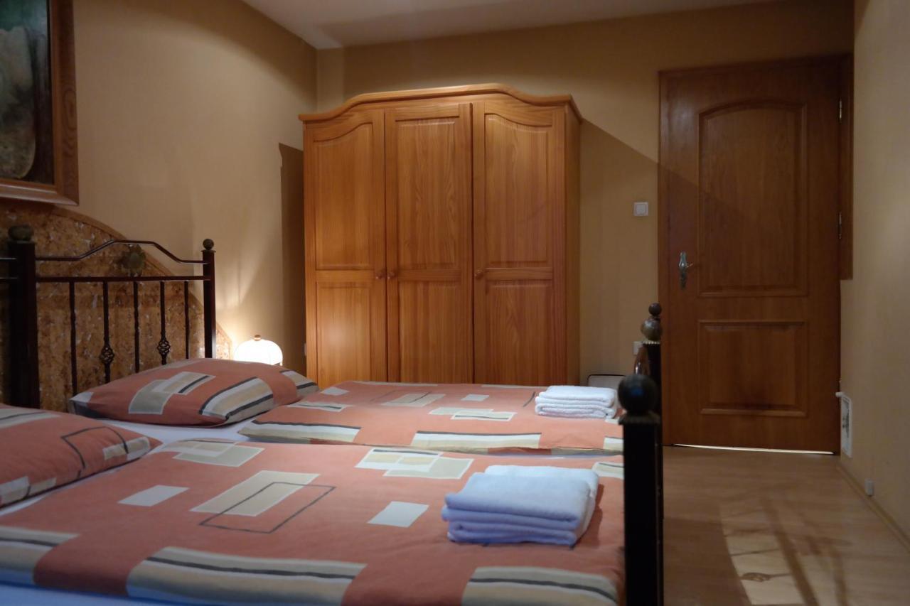 Villamirage Tarnowskie Góry Kültér fotó