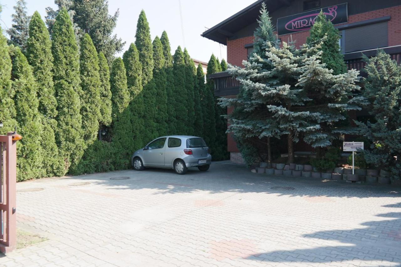 Villamirage Tarnowskie Góry Kültér fotó